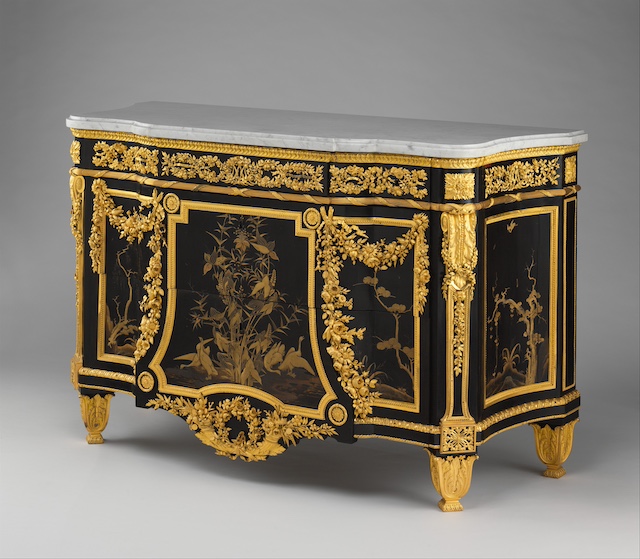 Commode de Riesener meuble ancien