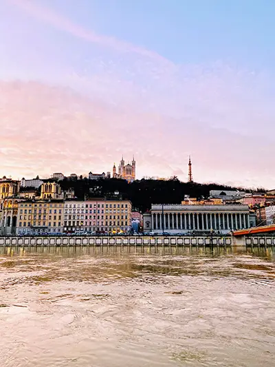 Artflow Enchères - Maison de ventes aux enchères à Lyon