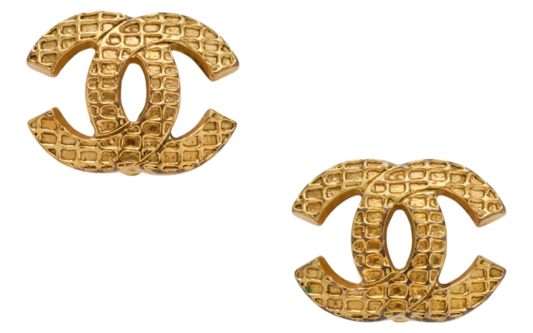 Tout savoir sur l’Estimation de Bijoux Fantaisie Chanel (Guide Complet 2024)