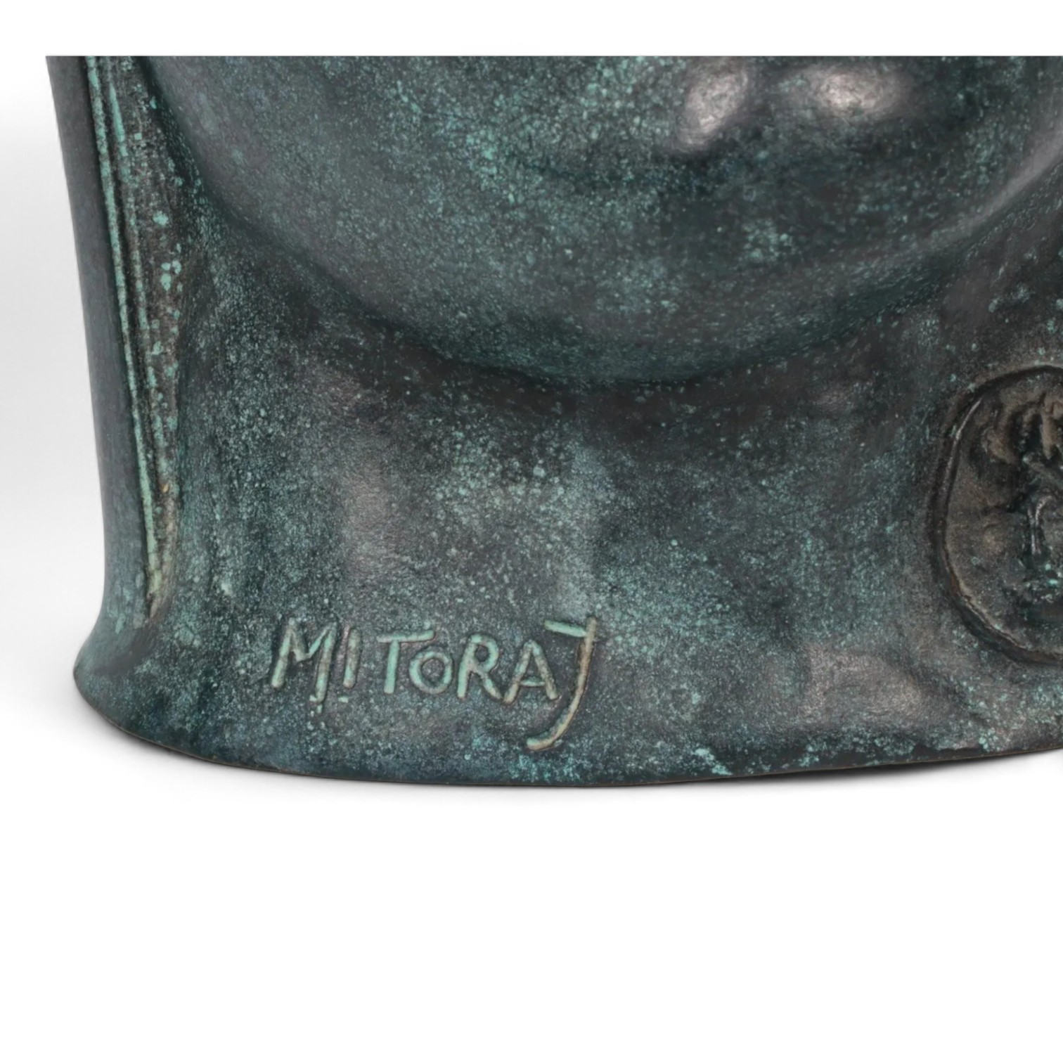 Signature Igor Mitoraj