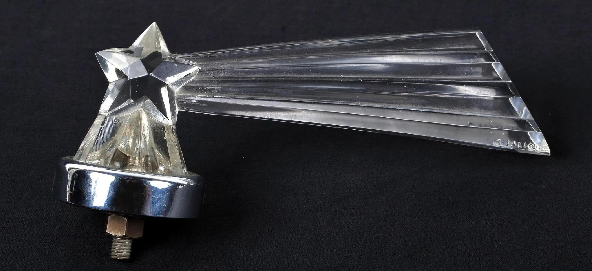 René Lalique, Bouchon de radiateur “Comète”