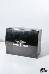 BREITLING Boîte Dimensions : 12,5 x 15,5 x 8 Accidents