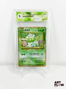 Carte Pokémon Bulbasaur (Bulbizarre) 001/032 - Holo - gradée 9,5 par Graad. Classic CLF : Florizarre & Lugia ex Deck. Carte en état Mint + (Graad 9,5) En japonais.