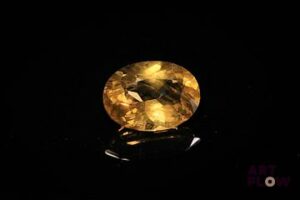 Citrine ovale. 4.03 cts. 12.7mm x 9.3mm