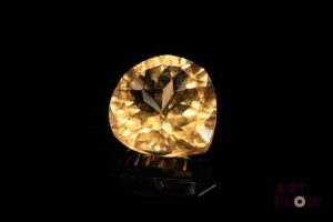 Citrine poire. 10.22 cts. 15.0mm x 14.0mm