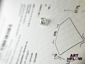 Diamant de synthèse de 1,5 carats de forme coussin MODIFIED, avec certificat précisant : D, VS1