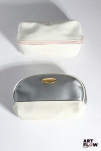 DIOR beauty et Christian Dior parfums Ensemble de 2 petits vanity Dimensions : 12 x 18 cm pour le plus grand