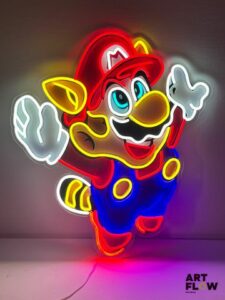 Enseigne lumineuse Mario Kart. Dimensions : 70 x 62 cm Fonctionnelle - État général excellent. Fourni avec son alimentation murale.