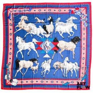 HERMES "Les chevaux Qataris" Grande étole en cachemire et soie, modèle dessiné par Hubert de Watrigant. 140 X 140 cm Edition circa 2015