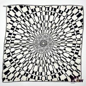 HERMÈS Modèle Op' H Carré en twill de soie dans les tons noir et blanc 65 x 65 cm Dans sa boîte d'origine Bon état général malgré quelques légers défauts (petites tâches, fils tirés)