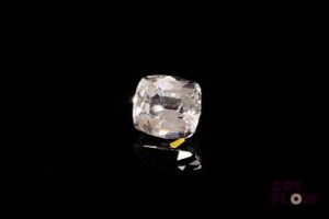 Kunzite coussin. Belle couleur, VS. 3.32 cts. 9.0mm x 8.0mm