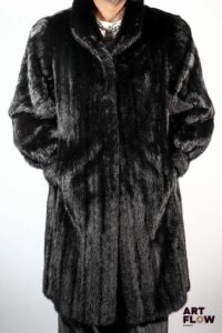 Long manteau à manches longues en fourrure de vison foncé Taille supposée 40 114 cm de long Bon état général