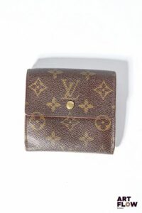 Louis vuitton Porte feuille Dimensions : 10 x 11 cm