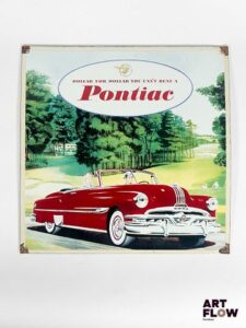 Plaque émaillée carrée Pontiac Dimensions : 30,5 x 30,5 Petits éclats et traces de rouille Reproduction moderne