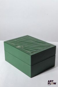 ROLEX Boîte, numérotée 30.00.01 Dimensions : 15 x 11,5 x 8 cm Accidents, tâches, absence du logo Rolex