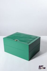 ROLEX Boîte, numérotée 39137.02 15 x 11,5 x 8 cm Accidents, tâches