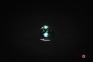 Saphir bleu vert ovale. Belle couleur. 0.85 ct. 6.3mm x 5.1mm