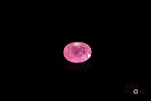 Saphir rose ovale. 1.53 ct. 7.7mm x 6.0mm