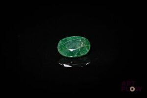 Saphir vert ovale. 2.33 cts. 9.0mm x 6.5mm