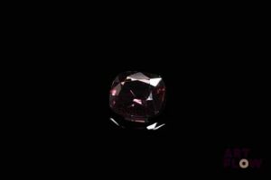 Spinelle rouge rosé fumé coussin. Très belle couleur, couleur soutenue. 1.93 ct. 8.3mm x 7.2mm
