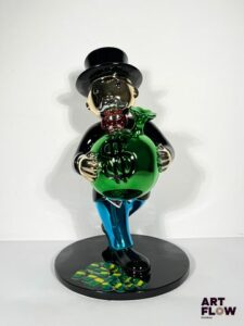 The Nineties "Mr. Monopoly is a robber" Sculpture Pop Art en résine chromée. Edition limitée, numérotée 1/2, signée, avec certificat d’authenticité. Hauteur : 40 cm Avec son certificat d'authenticité