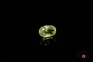 Tourmaline verte ovale. Non chauffée. 1.38 ct. 7.8mm x 5.0mm