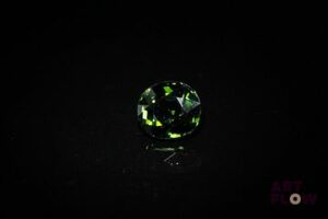 Tourmaline verte ovale. Très belle couleur, non chauffée. 2.31 cts. 8.0mm x 7.2mm