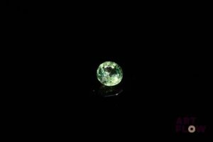 Tourmaline verte ronde. Belle couleur, non chauffée. 0.60 ct. 5.2mm