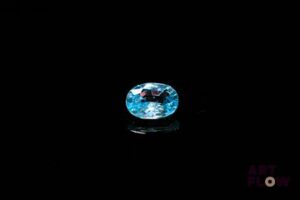 Zircon naturel bleu ovale. 1.33 ct. 7.2mm x 5.7mm