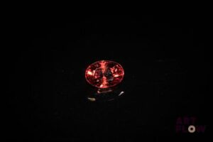 Zircon naturel cognac ovale. Probablement Tanzanie, non chauffé. 1.00 ct. 7.0mm x 5.0mm