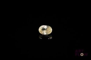 Zircon naturel jaune pâle ovale. VS. 1.44 ct. 7.0mm x 5.0mm