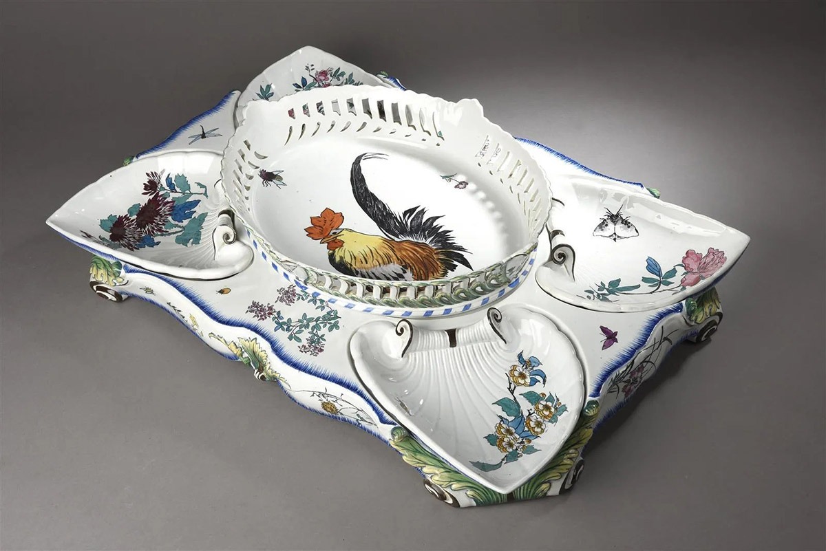 Rousseau, François-Eugène, Bracquemond, Félix, manufacture de Creil et Montereau, Surtout de table du service Rousseau