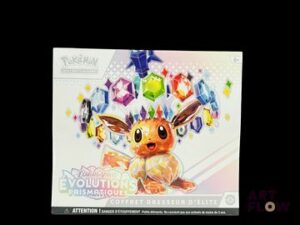 Coffret Pokémon Elite Trainer Box (ETB) Série Écarlate et Violet : Évolutions Prismatiques (EV8.5). Scellé. En français Petite trace sur le scellage (voir photos)