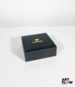 COHIBA Briquet zippo en métal doré et laqué. Dans son écrin Etat neuf
