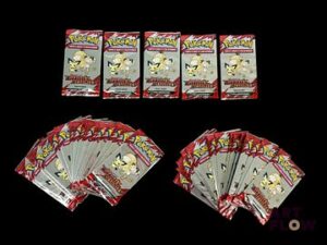 Ensemble de 45 boosters pack loisir Pokémon scellés. Série du bloc Ecarlate et violet : Rivalités destinées (EV10). En Français