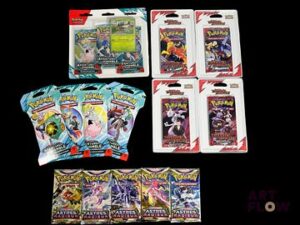 Lot Pokemon comprenant : - 1 Artset de 5 boosters de la série Epée et bouclier : Astres radieux (EB10) - 1 Artset de 4 blisters de la série Ecarlate et violet : Rivalités destinées (EV10) - 1 Artset de 4 blisters cartonnés de la série Ecarlate et violet : Aventures ensemble (EV09) - 1 Tripack de la série Ecarlate et violet : Aventures ensemble (EV09) Scellés En Français
