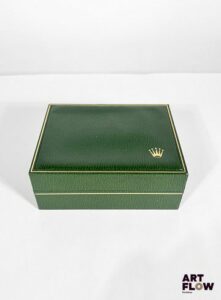 ROLEX Boîte numérotée 11.00.01 5 x 13 x 10 cm env. En l'état (usures, traces et taches internes notamment)