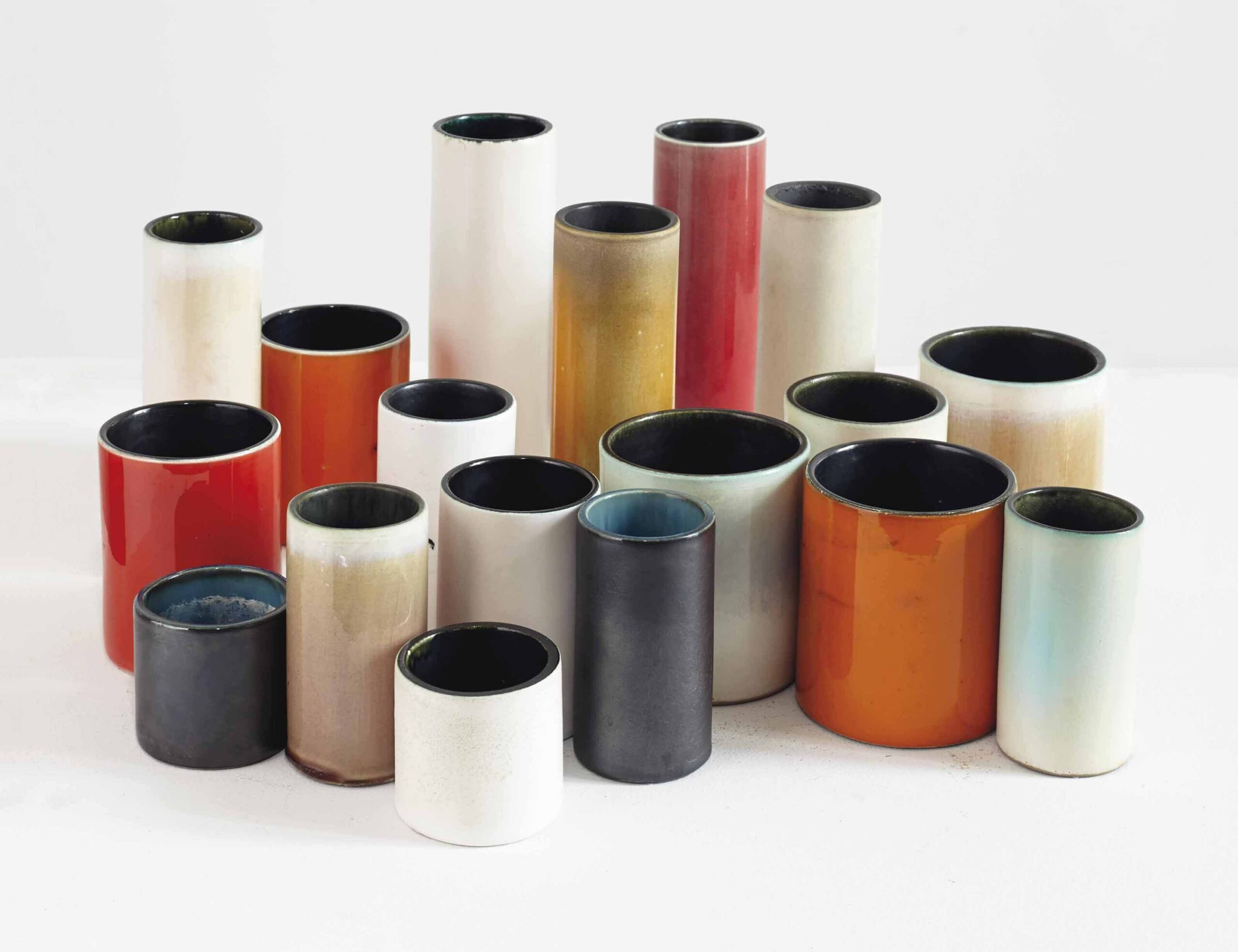 Vases "cylindres" en céramique émaillée par Georges Jouve en 1955