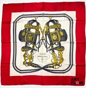 HERMÈS Modèle "Brides de Gala" Carré en twill de soie d'après Hugo GRYGKAR 90 x 90 cm Importantes décolorations et taches