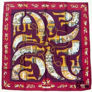 HERMÈS Modèle "Ritote" Carré en twill de soie d'après Karin SWILDENS 90 x 90 cm Fils tirés, petites taches