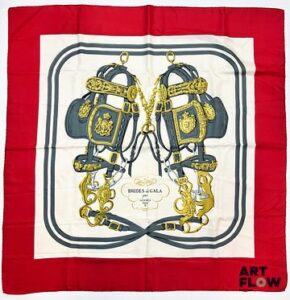 HERMÈS Paris Modèle Brides de Gala d'après un dessin d'Hugo Grygkar. Carré en twill de soie à bordure coquelicot Dimensions : 90 x 90 cm En l'état (Petites tâches, traces..) Bibliographie : Genevieve Fontan, Carrés d'art, Dictionnaire illustré des carrés Hermès valeur, 2025