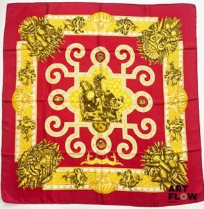 HERMÈS Paris Modèle "La Grotte de Versailles" Carré en twill de soie d'après Maurice TRANCHANT 1er édition 1969 90 x 90 cm Bon état général malgré d'infimes taches Bibliographie : Genevieve Fontan, Carrés d'art, Dictionnaire illustré des carrés Hermès valeur, 2024