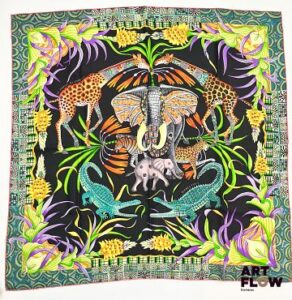 HERMÈS Paris Modèle La Marche du Zambèze d'après un dessin d'Ardmore artists Carré en twill de soie Dimensions : 90 x 90 cm Petit fil tiré (voir photos), dans ses plis et sa boîte d'origine Bibliographie : Genevieve Fontan, Carrés d'art, Dictionnaire illustré des carrés Hermès valeur, 2025