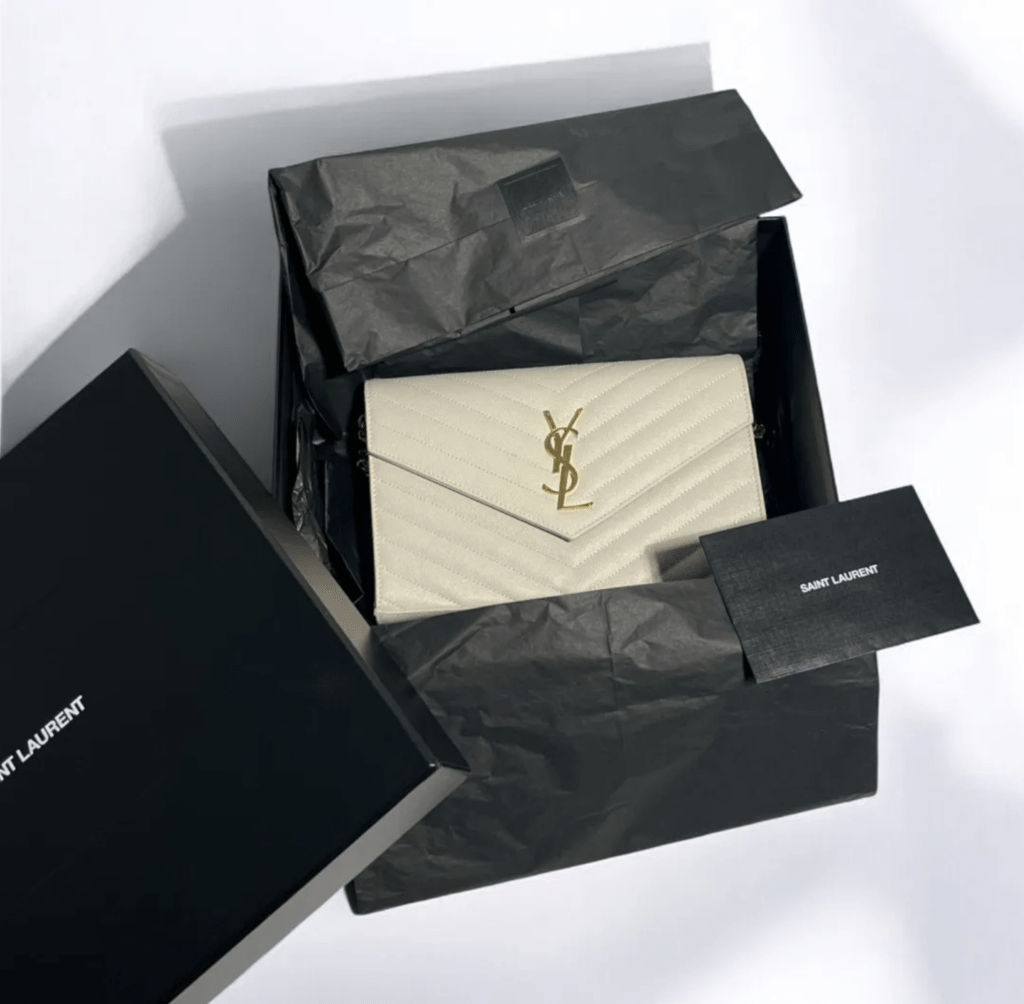 Yves Saint Laurent, sac Cassandre