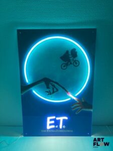 Enseigne lumineuse E.T. 60 x 40 cm env Fonctionnelle, fournie avec alimentation
