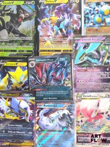 Ensemble comprenant environ 70 cartes Pokémon : Ultra rares Diverses séries notamment MEGA/E&V/E&B Certaines en doubles, triples et plus Etat global near mint Sous sleeve En Français