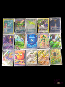 Ensemble de 15 cartes Pokémon - Alternative Rare. Séries diverses Certaines en double, triple et plus Cartes en état global near mint Sous sleeve En Français