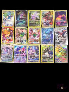 Ensemble de 15 cartes Pokémon - Alternative Rare. Séries diverses Certaines en double, triple et plus Cartes en état global near mint Sous sleeve En Français
