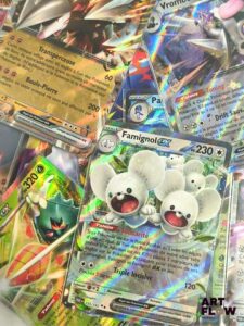 Lot d'environ 100 cartes Ultra Rares Diverses séries et raretés Contient des doubles En l'état