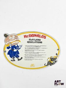 Plaque émaillée Macdonald's, Playland regulations 15 x 22,5 cm env Provence : stock américain éclats et traces de rouille